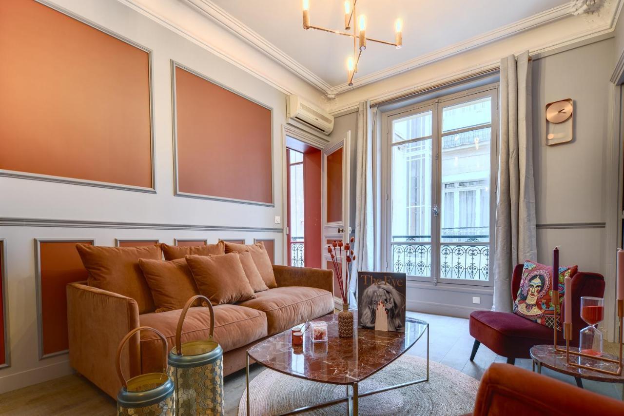 The Lord Byron Suite Paris Bagian luar foto